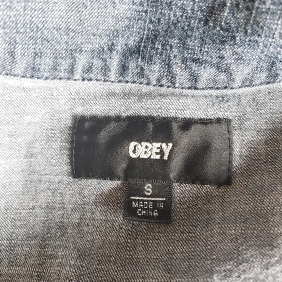 Obey ♡ Double Breasted Lightweight Chambray Jacket w Wooden Buttons - Picture 7 of 10
